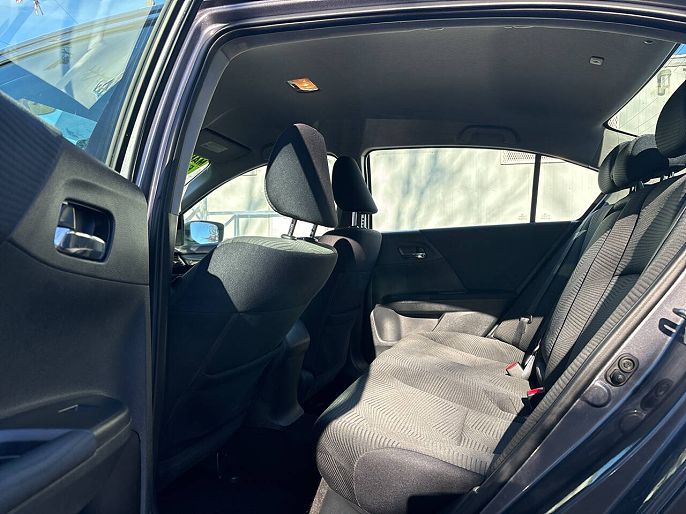 Vehicle view 33