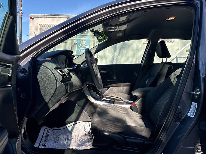 Vehicle view 35