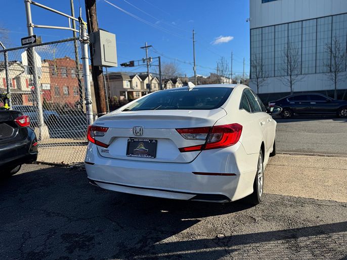 Vehicle view 9