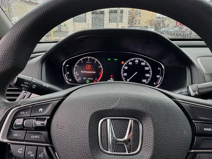 Vehicle view 7