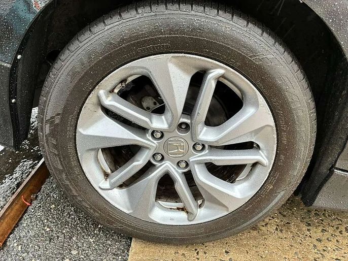 Vehicle view 16