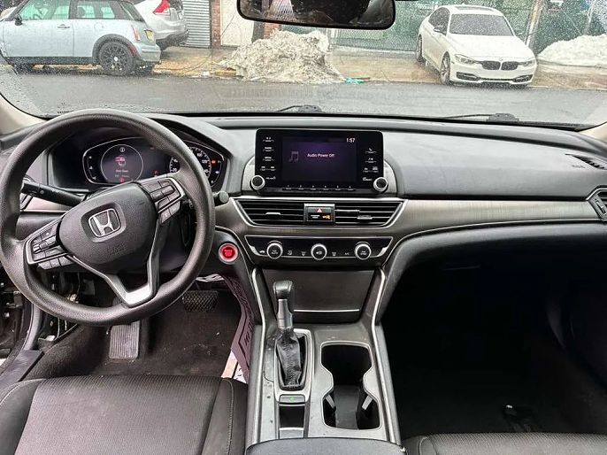 Vehicle view 7
