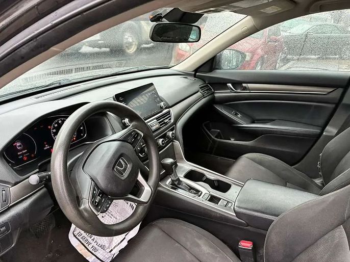 Vehicle view 8