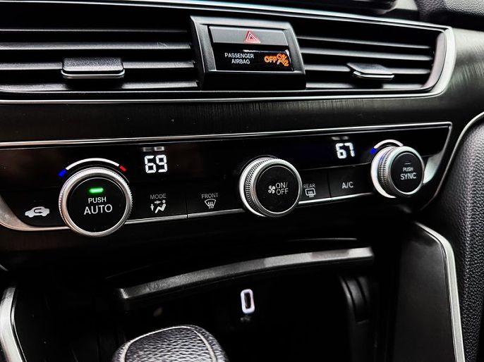 Vehicle view 17