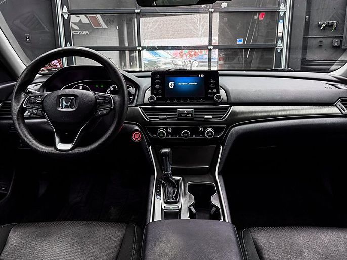 Vehicle view 34