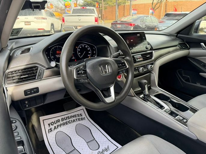 Vehicle view 9