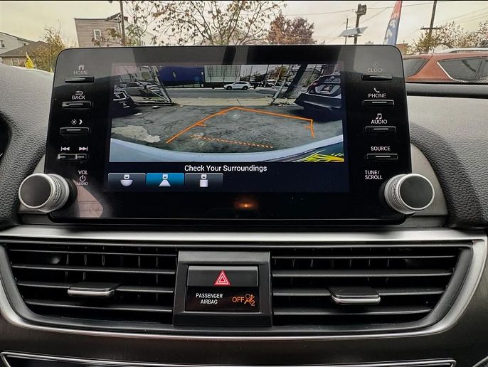 Vehicle view 8