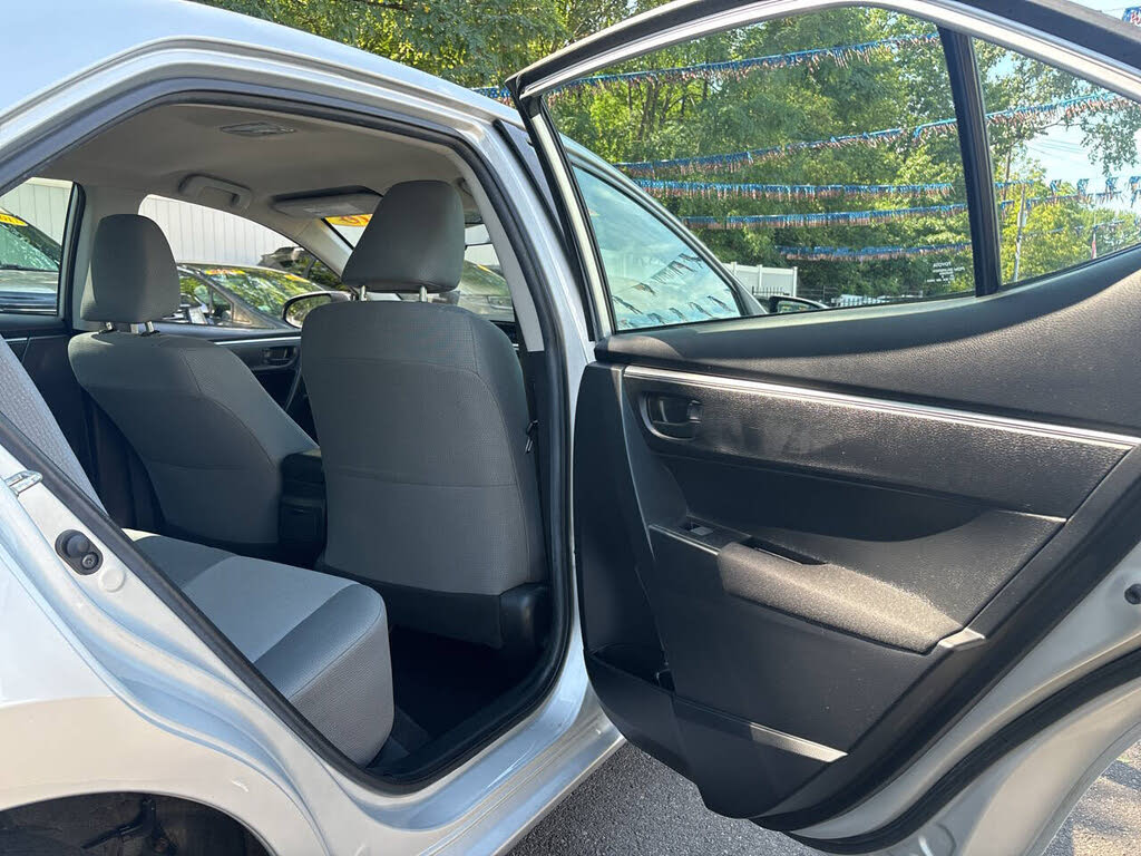 Vehicle view 9