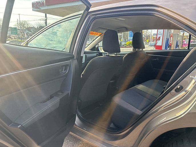 Vehicle view 25