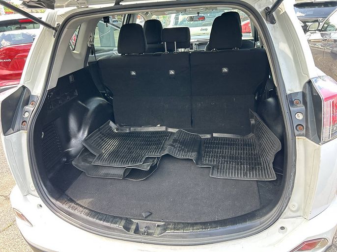 Vehicle view 33