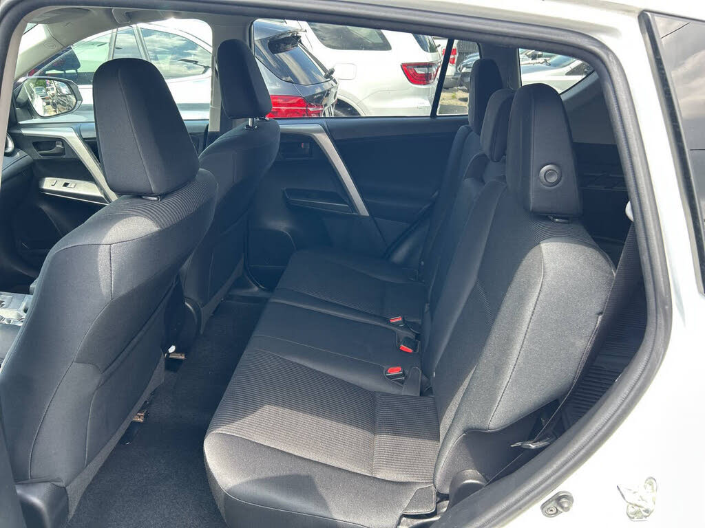 Vehicle view 8