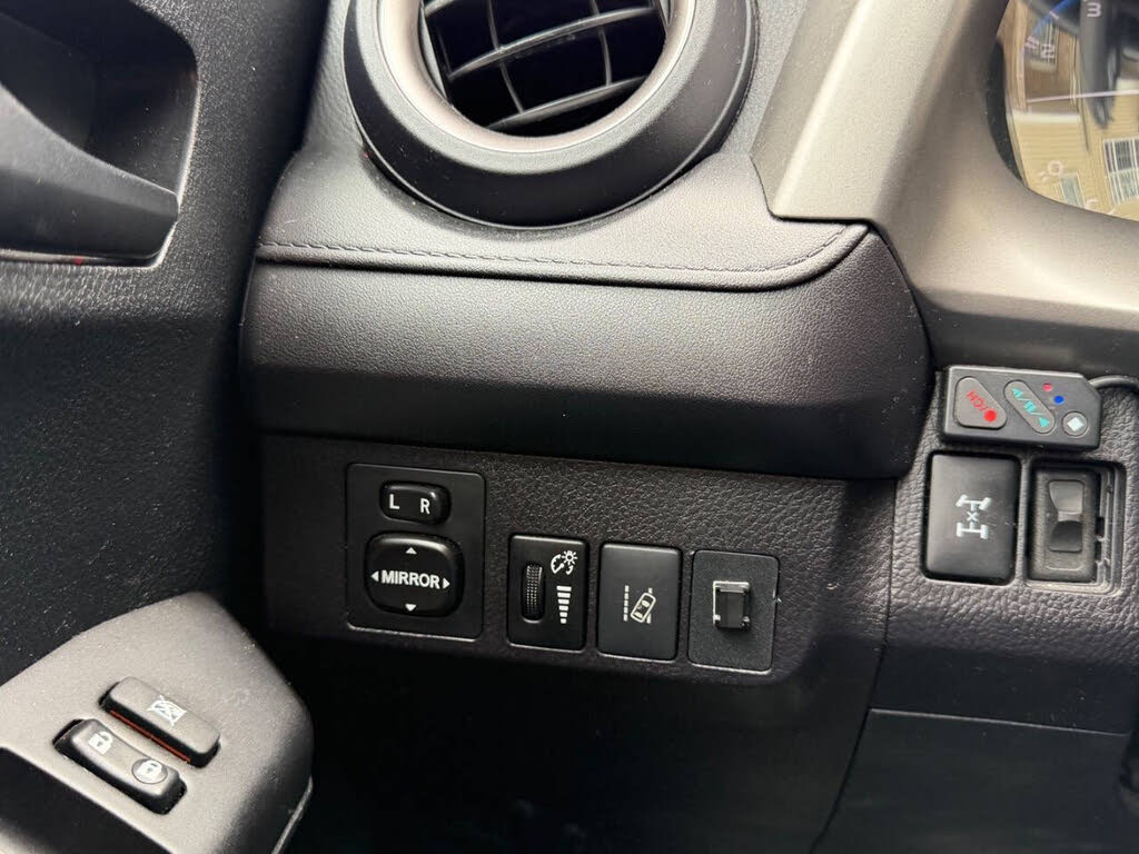 Vehicle view 18