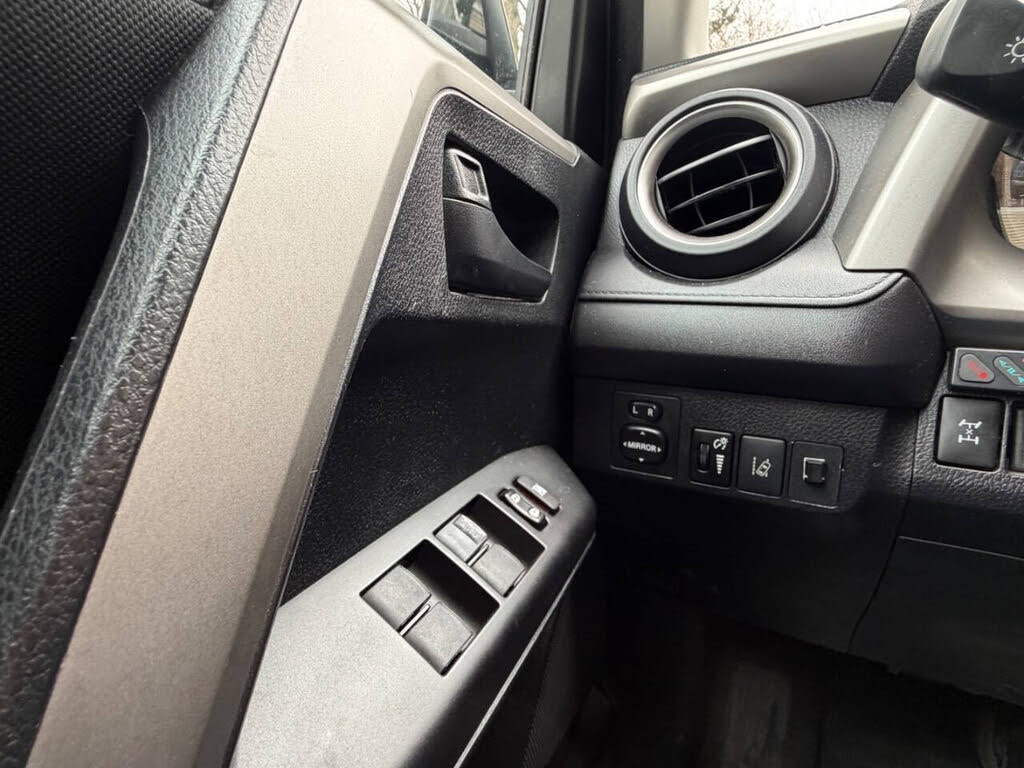 Vehicle view 19