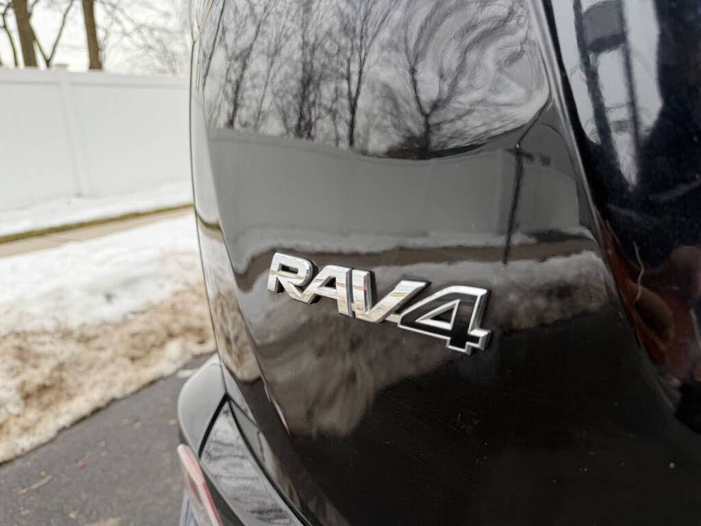Vehicle view 9