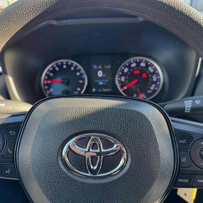 Vehicle view 8
