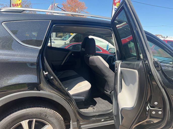 Vehicle view 34