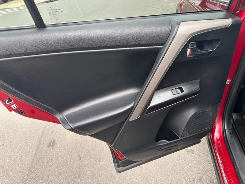 Vehicle view 27