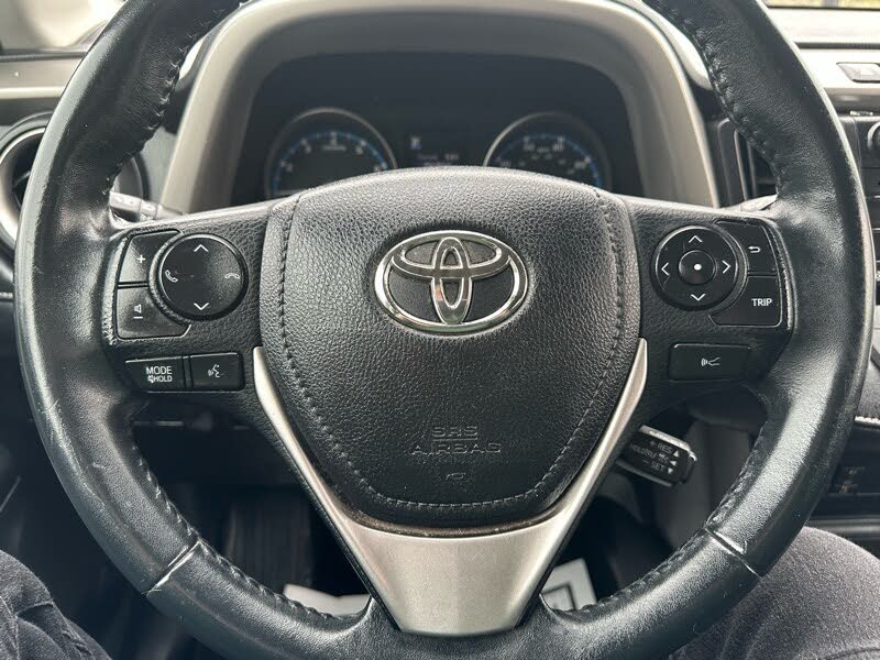 Vehicle view 8