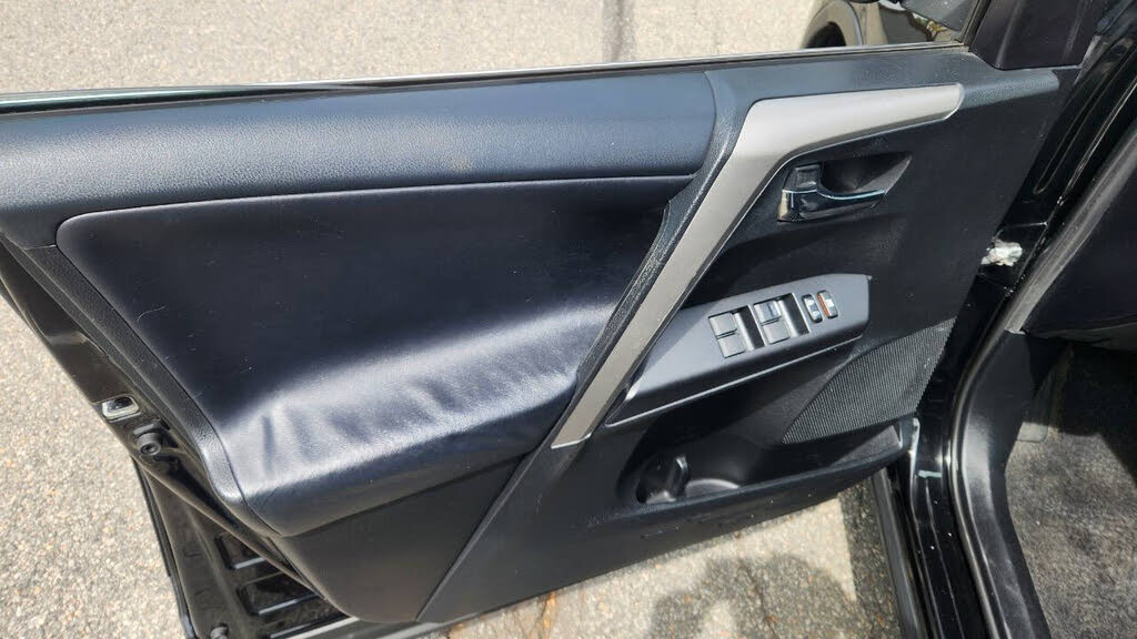 Vehicle view 13