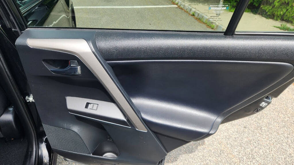Vehicle view 17