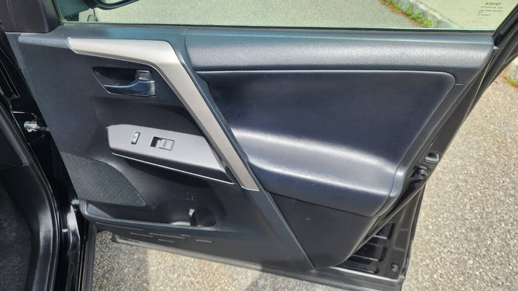Vehicle view 18