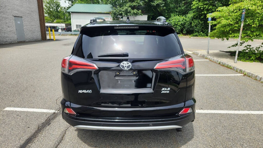Vehicle view 6