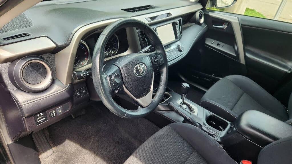Vehicle view 9