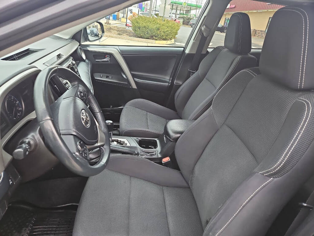 Vehicle view 8