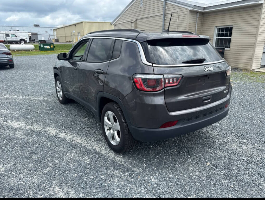Vehicle view 7
