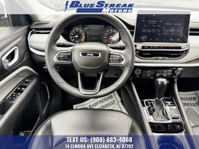 Vehicle view 25