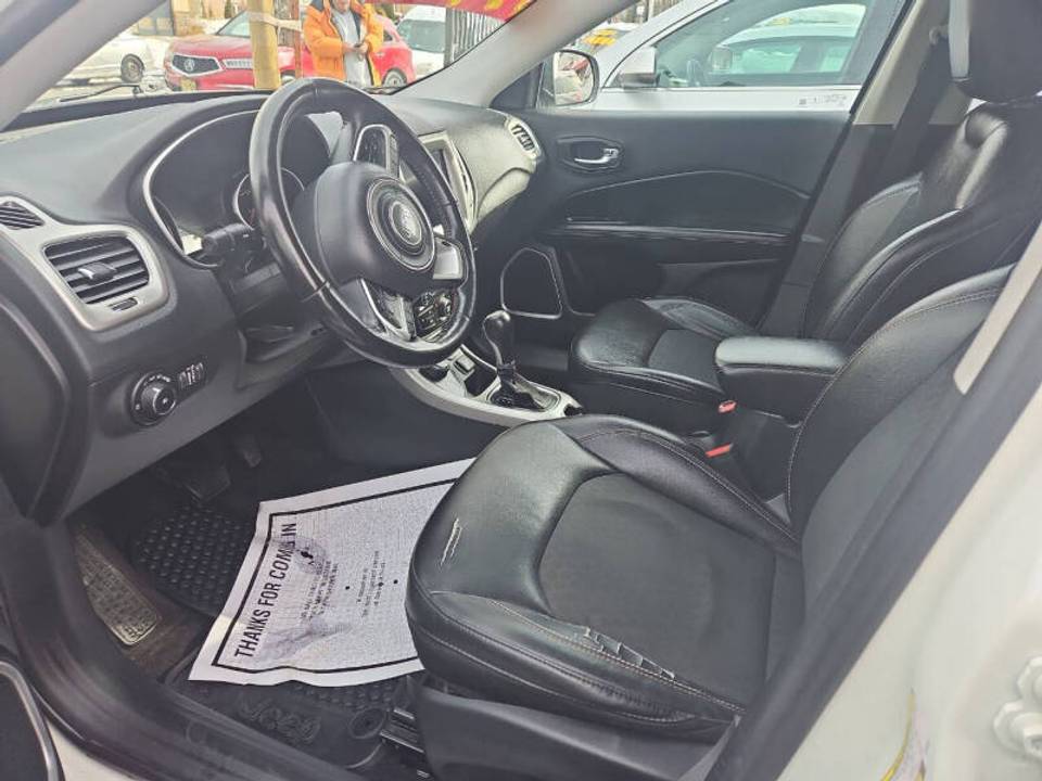 Vehicle view 11