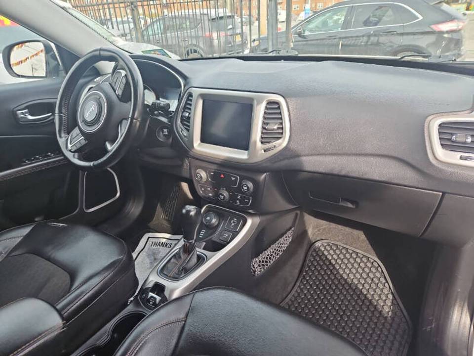Vehicle view 8