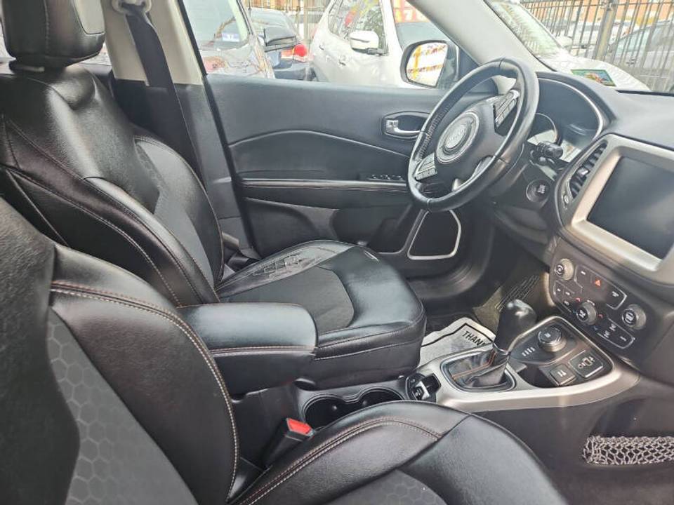 Vehicle view 9