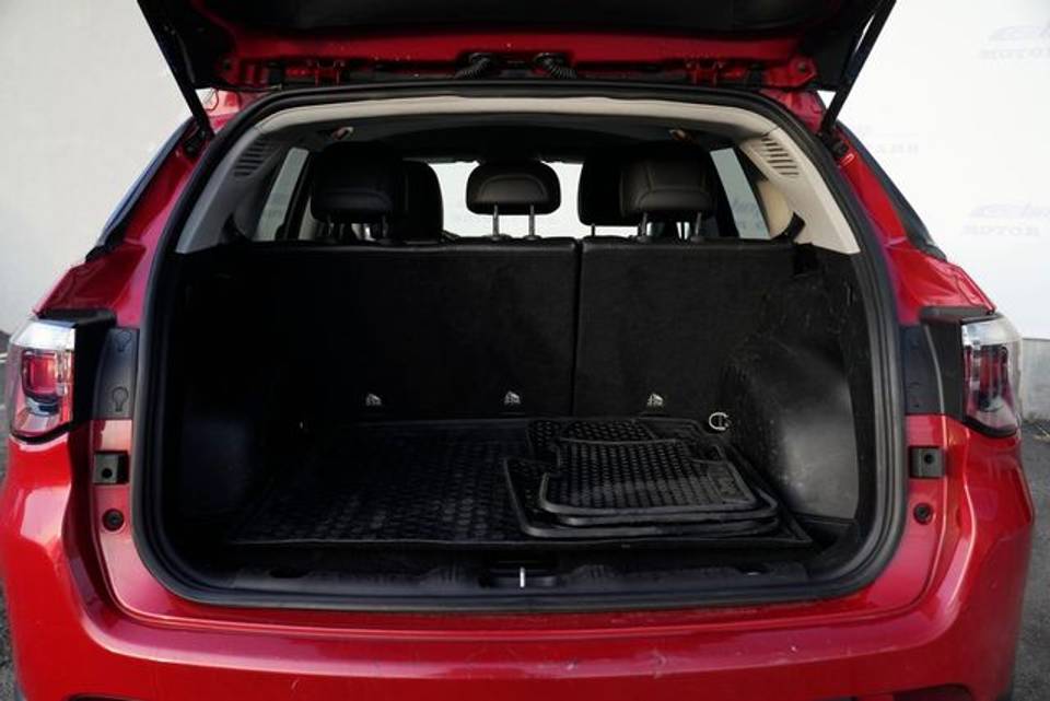 Vehicle view 16