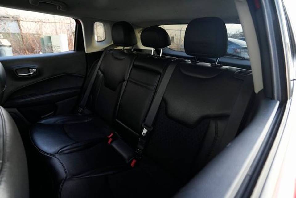 Vehicle view 19