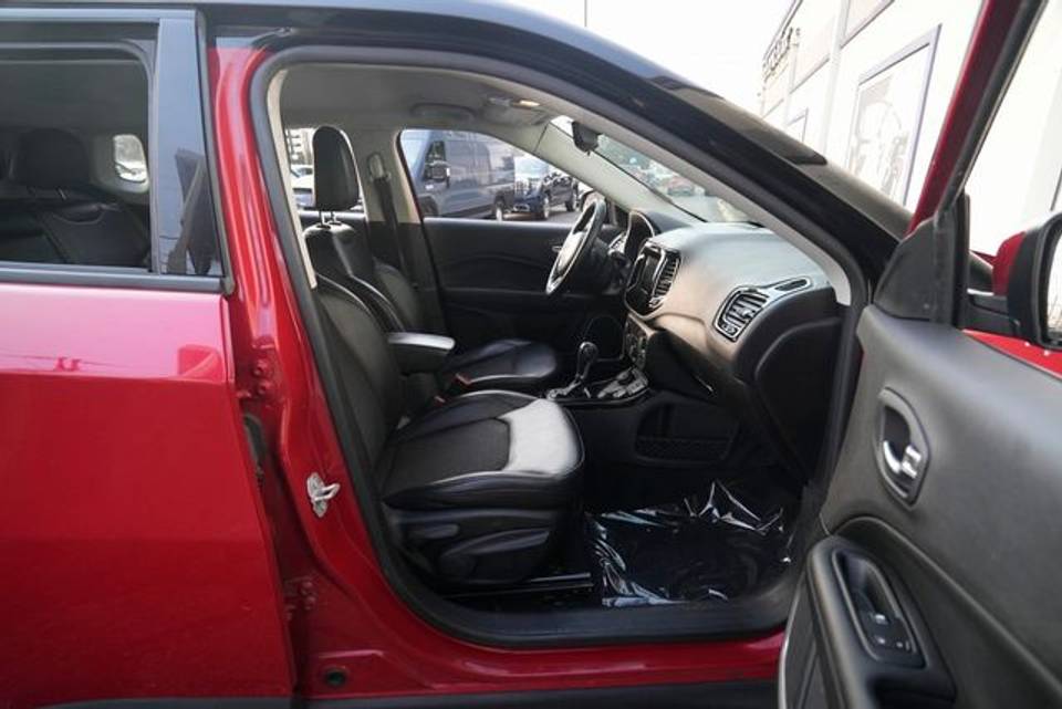 Vehicle view 29