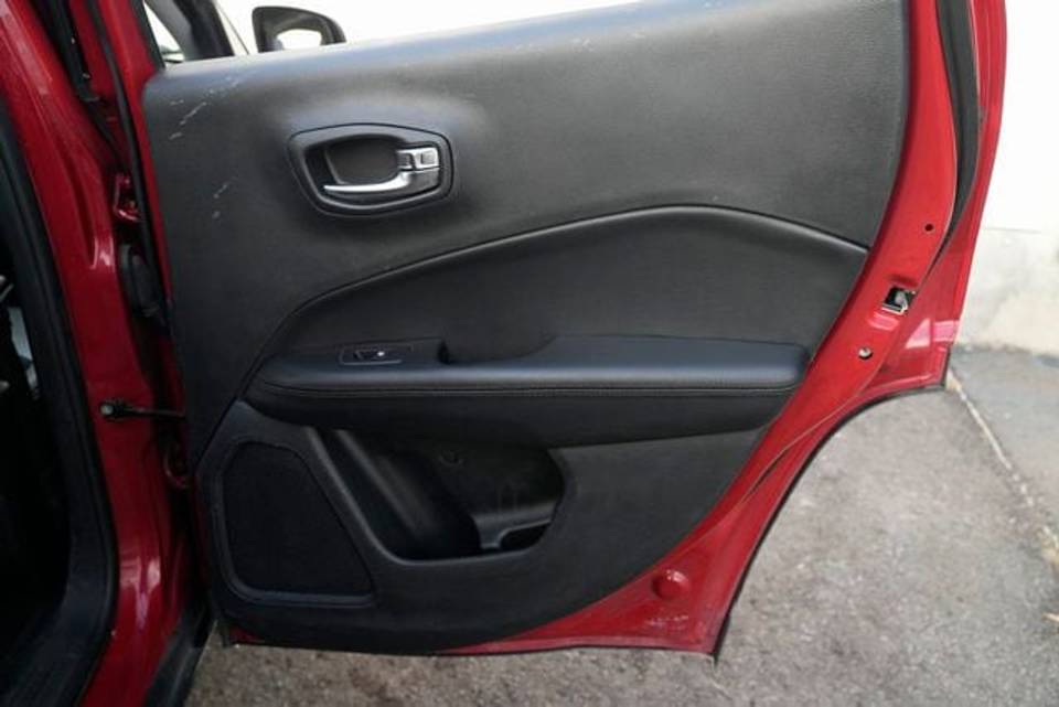 Vehicle view 34