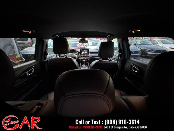 Vehicle view 16