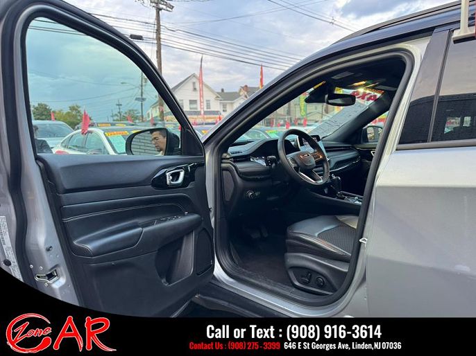 Vehicle view 18