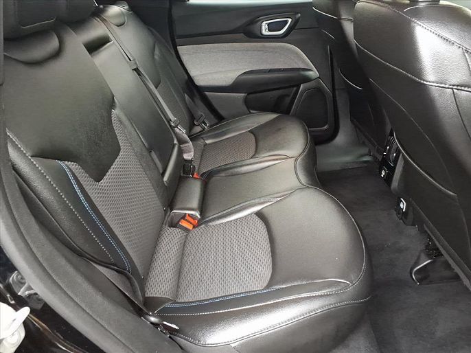 Vehicle view 19