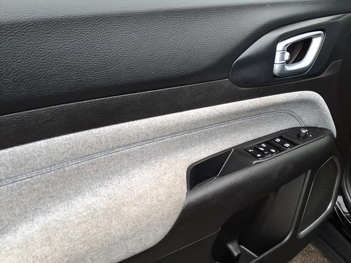 Vehicle view 9