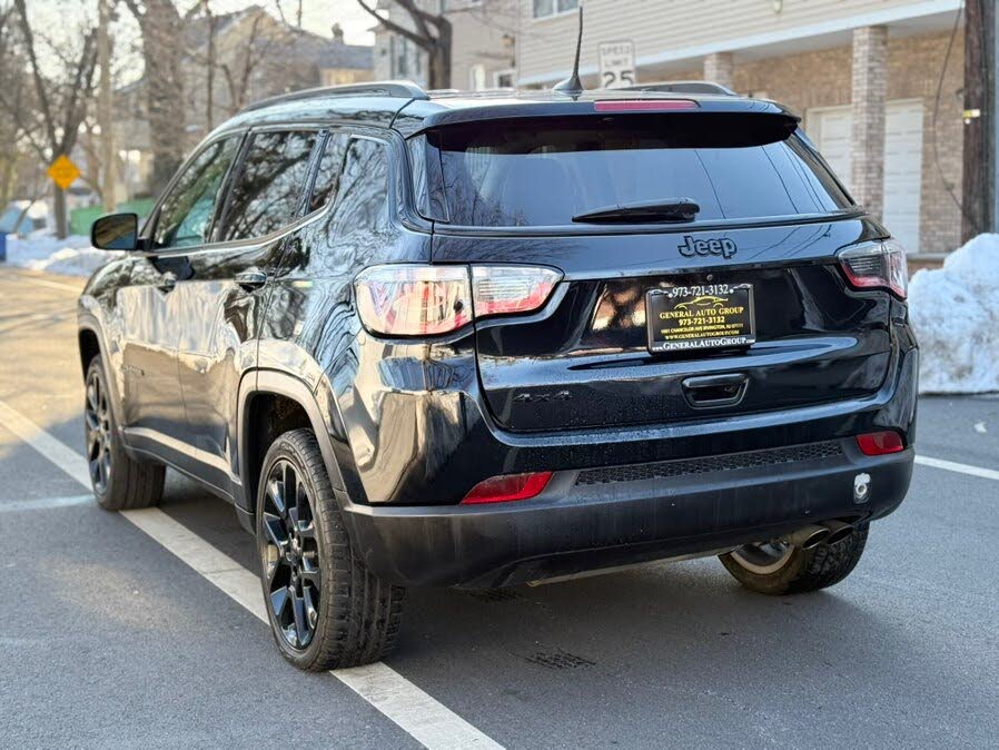 Vehicle view 6