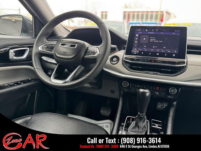Vehicle view 28