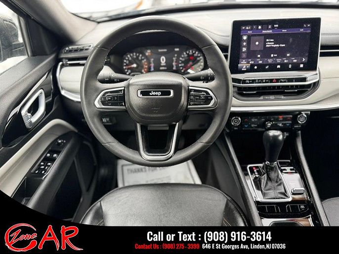 Vehicle view 29
