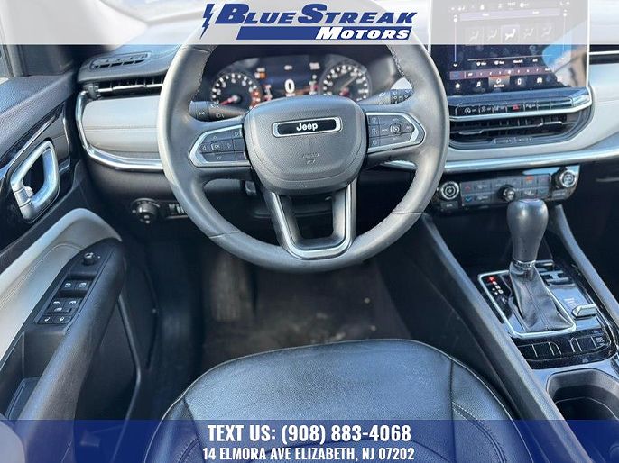 Vehicle view 25