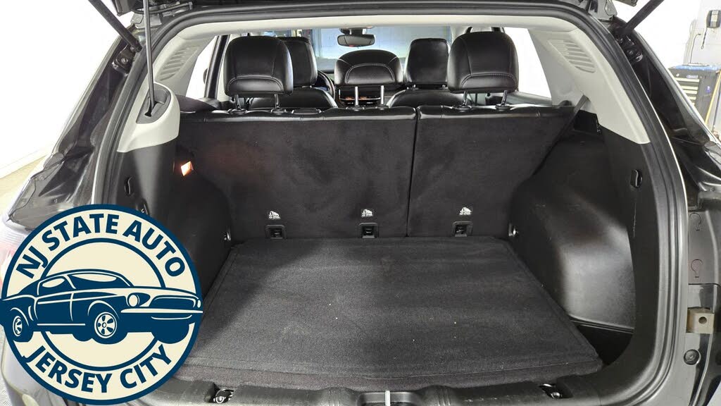 Vehicle view 33