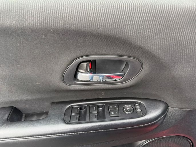 Vehicle view 18