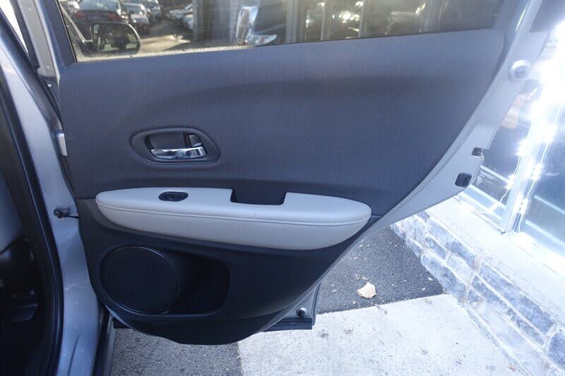 Vehicle view 17