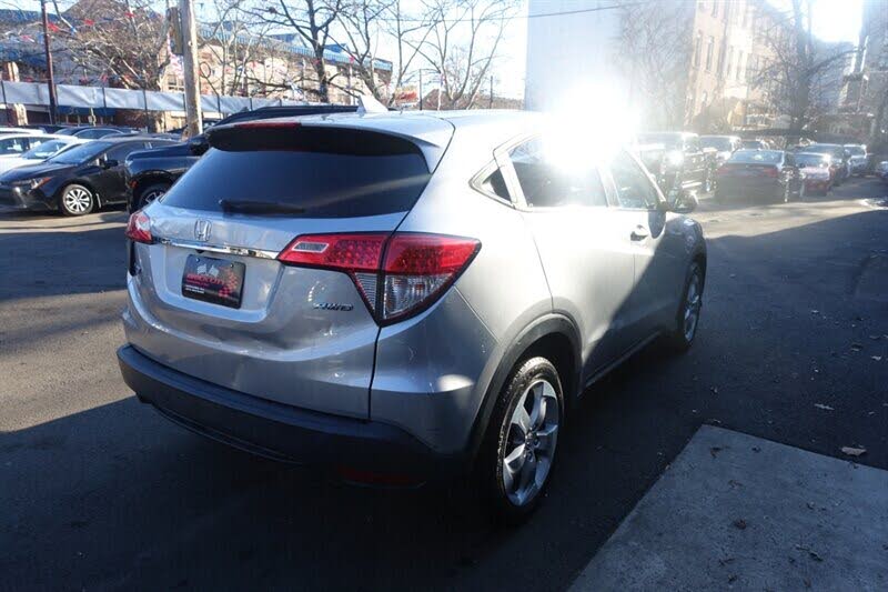 Vehicle view 8