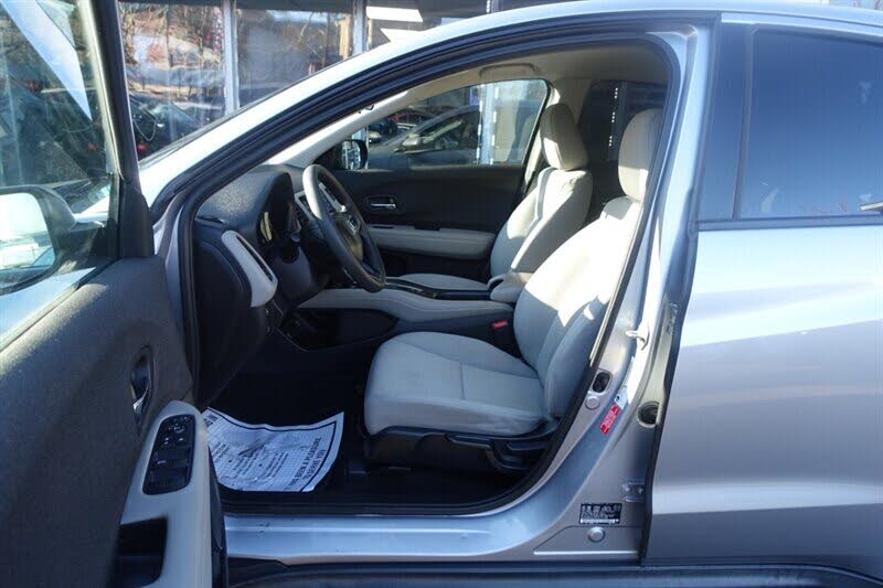 Vehicle view 9